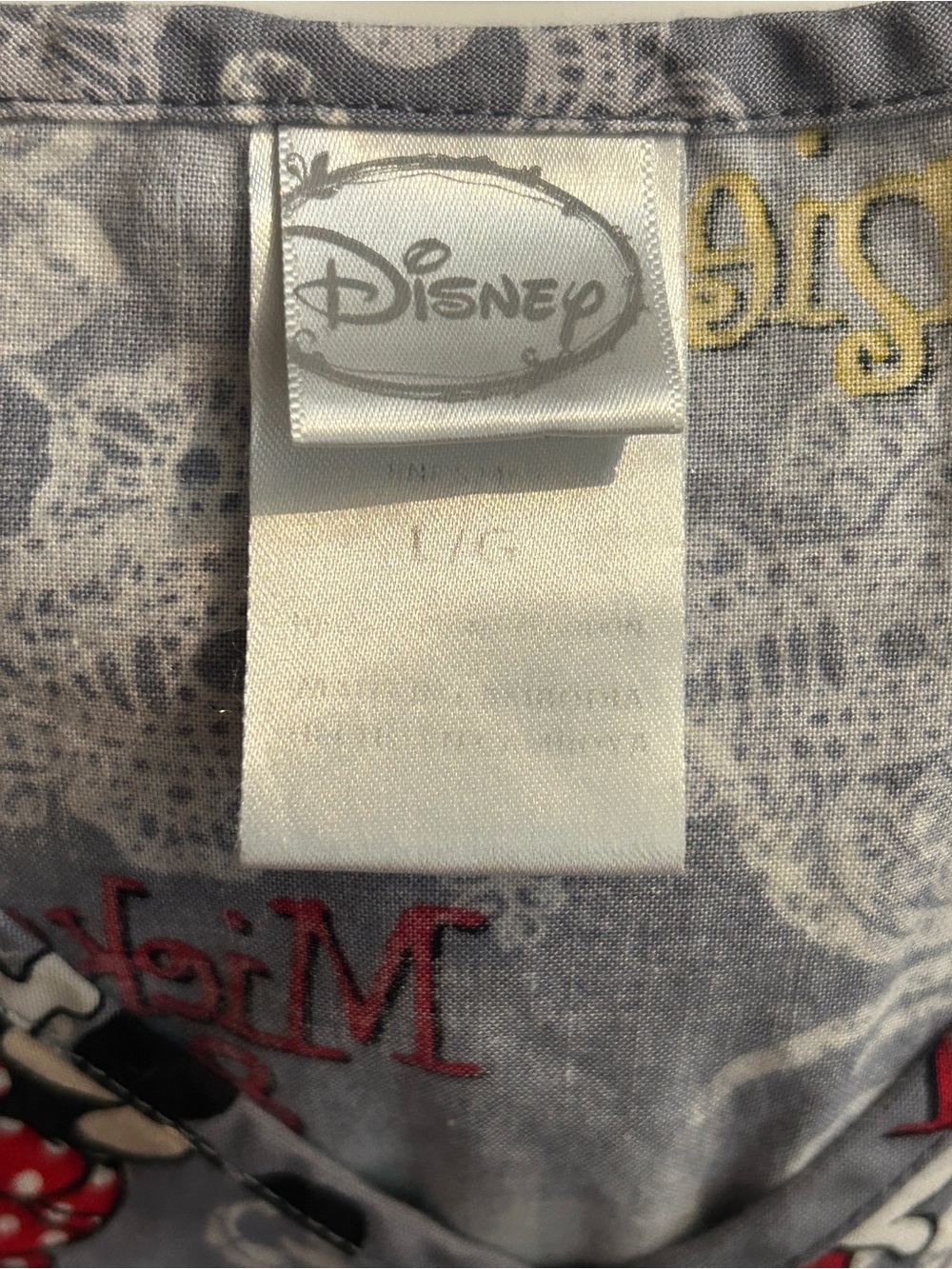 Mickey & Minnie scrub top - Picture 2 of 3